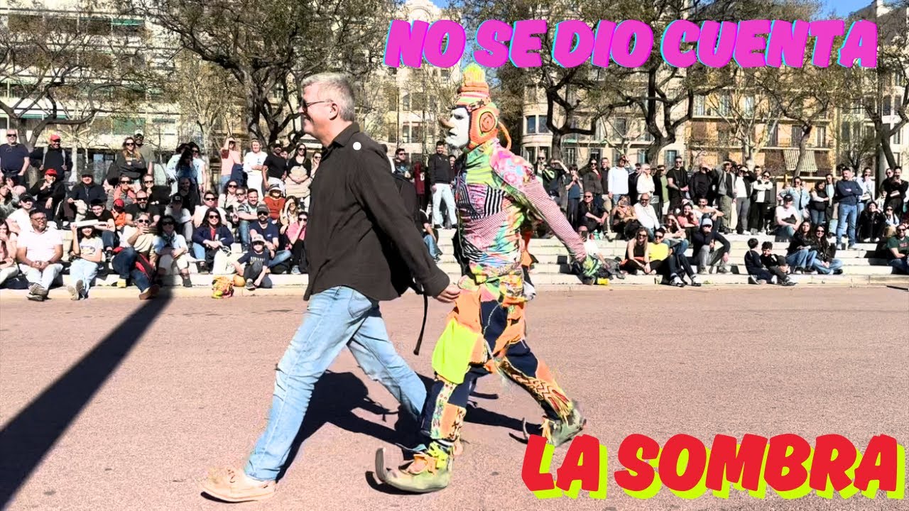 Karcocha en Barcelona marzo 2025  show de calle , Street Show