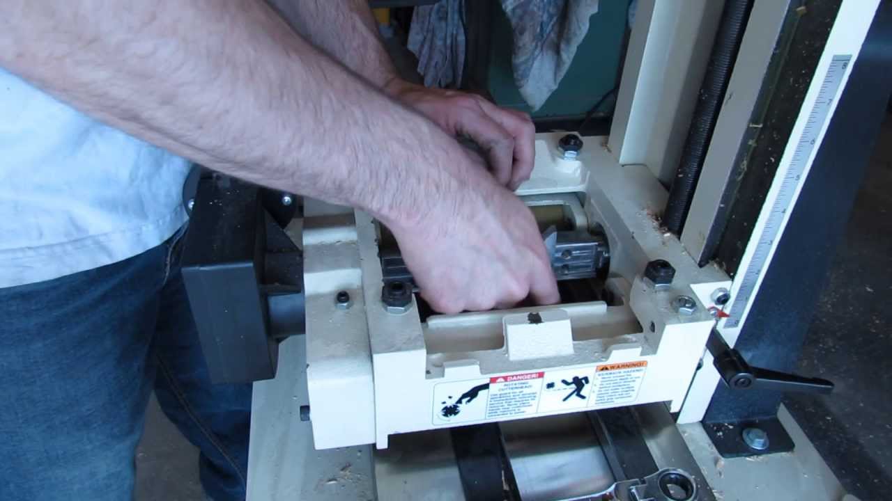 Shop Fox Moulder