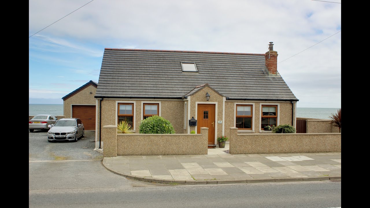7 Main Road, Cloughey