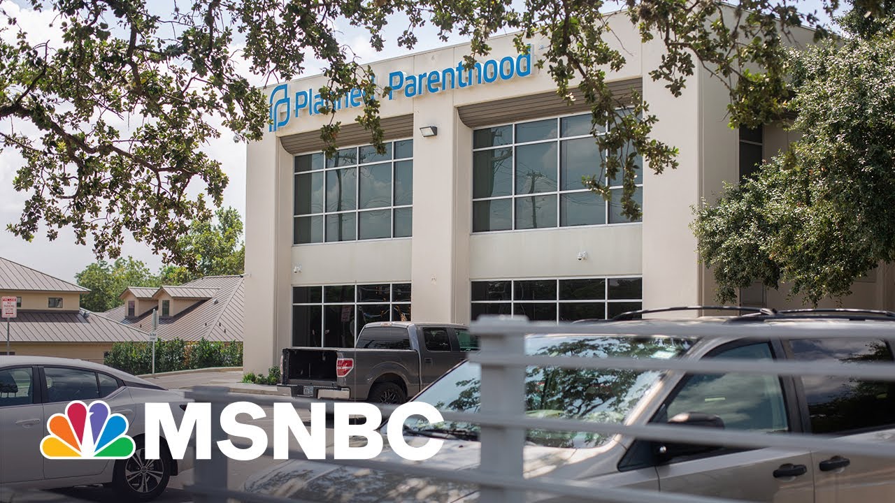 Texas Judge Temporarily Blocks Restrictive Law Against Planned Parenthood