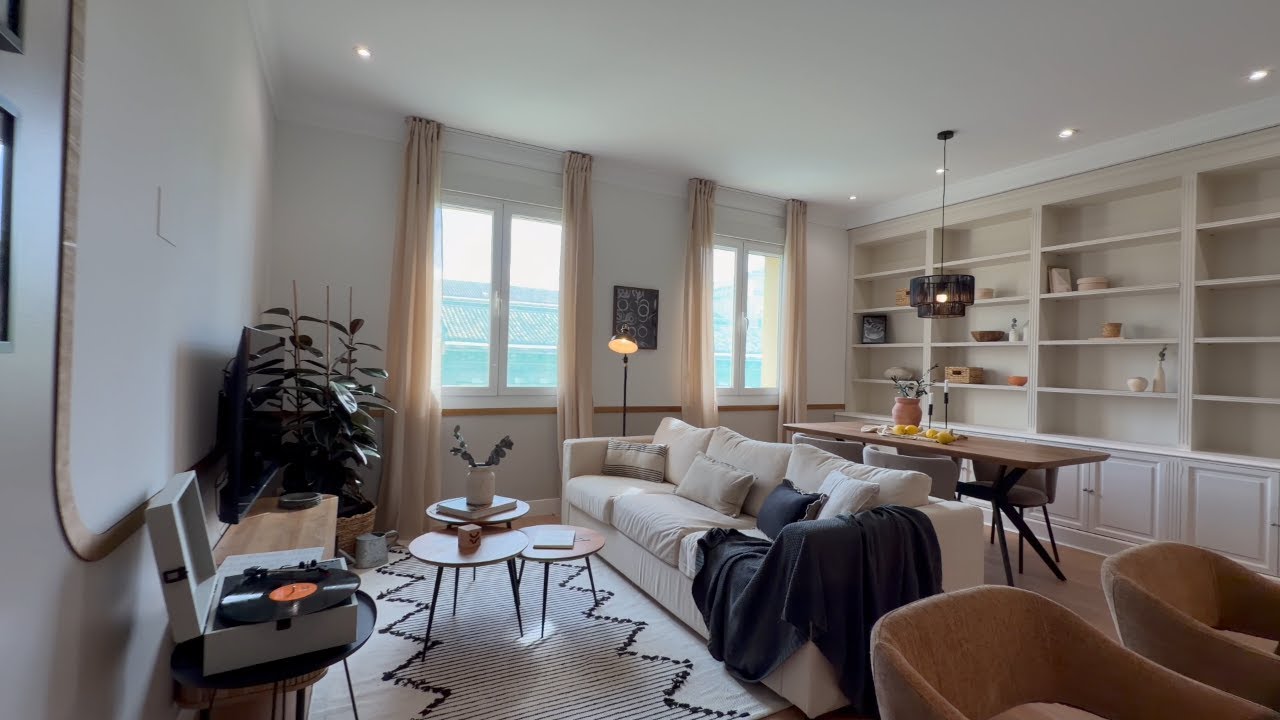 Avela 2-bedroom apartment with terrace in Almagro, Madrid