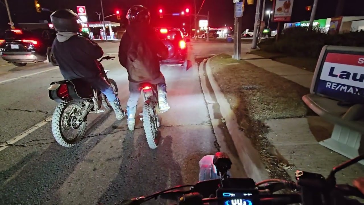 Riding to the Niagara Falls and back to welland like share and subscribe 😀