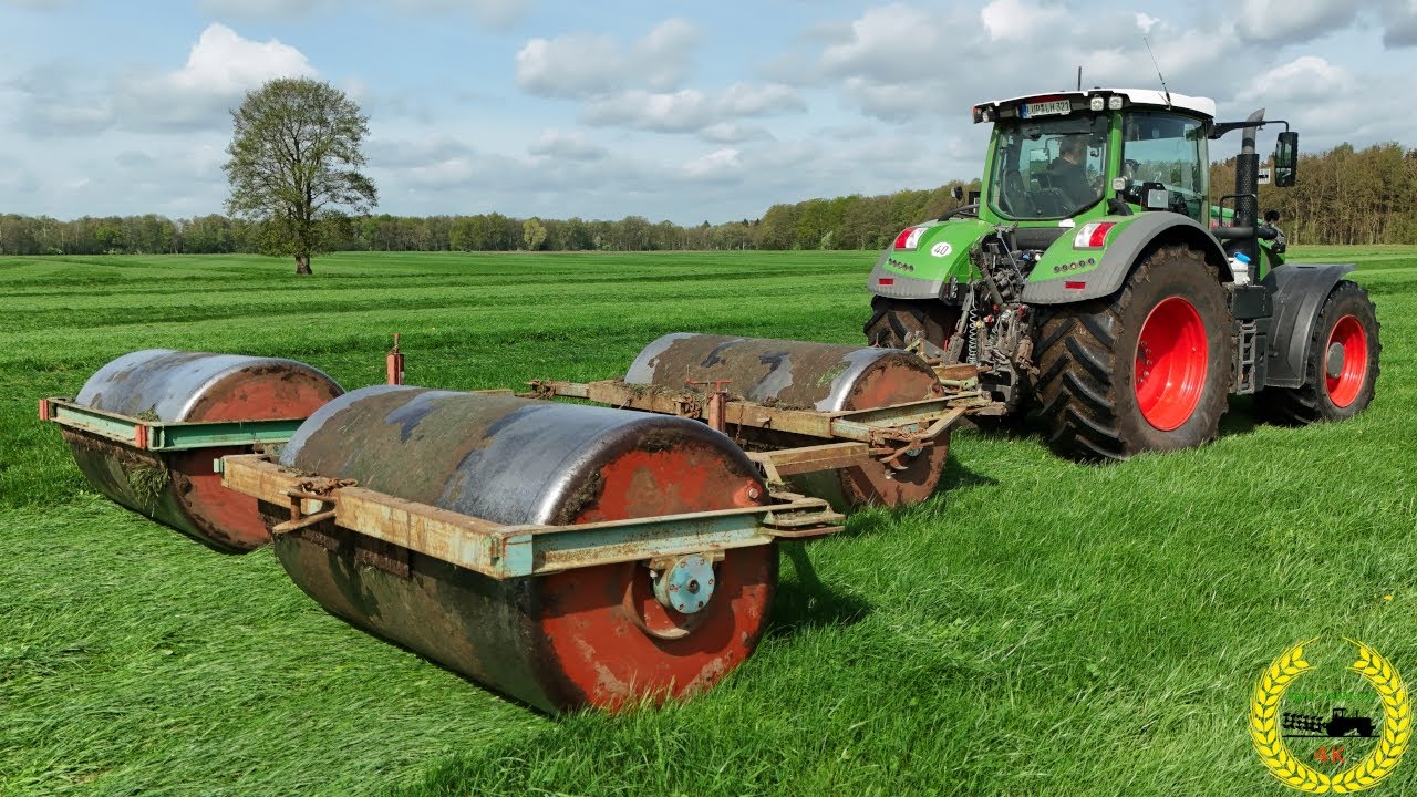 Fendt 930 Vario beim Wiesenwalzen