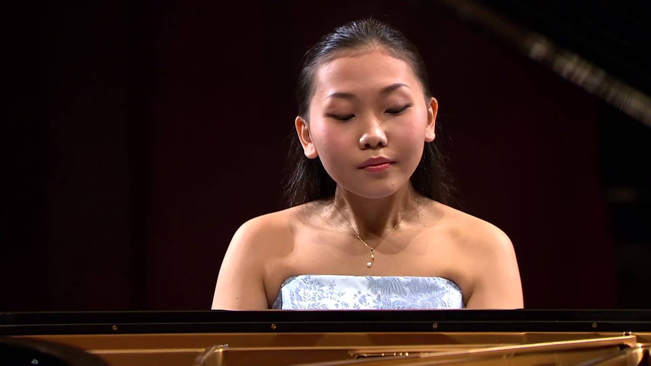 Aimi Kobayashi – Waltz in F major Op. 34 No. 3 (second stage)