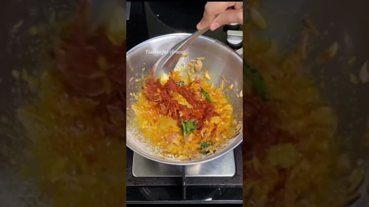 Kerala Fish Curry Recipe #youtubeshorts #ytshorts #shortsfeed #trendingshorts #fishcurry #fishrecipe