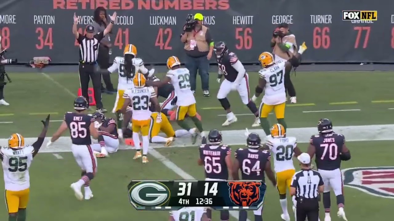 Quay Walker INSANE pick 6 on Justin Fields