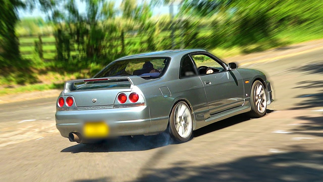 Cars Leaving a Car Show! - Japshow At Santapod 2025!