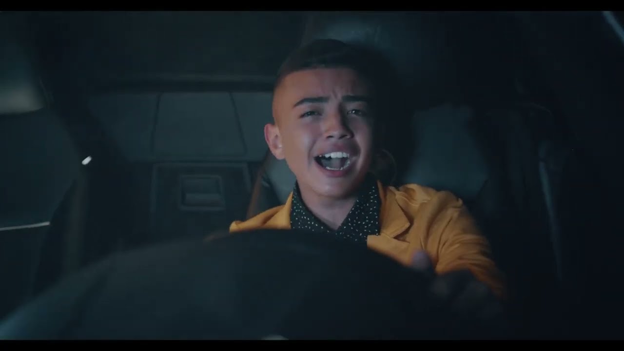 POR FALSA - JUAN MONTOYA   (VIDEO OFICIAL)