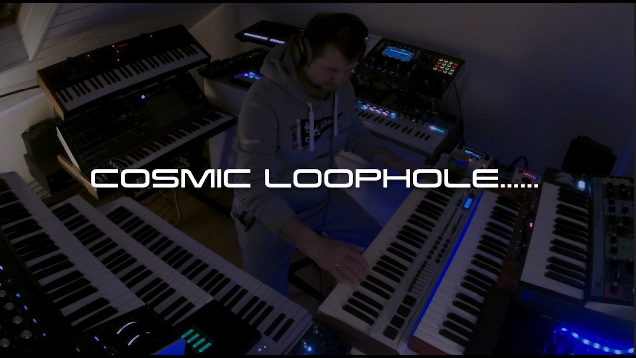 Cosmic Loophole..... A Saturday Ambient Session....