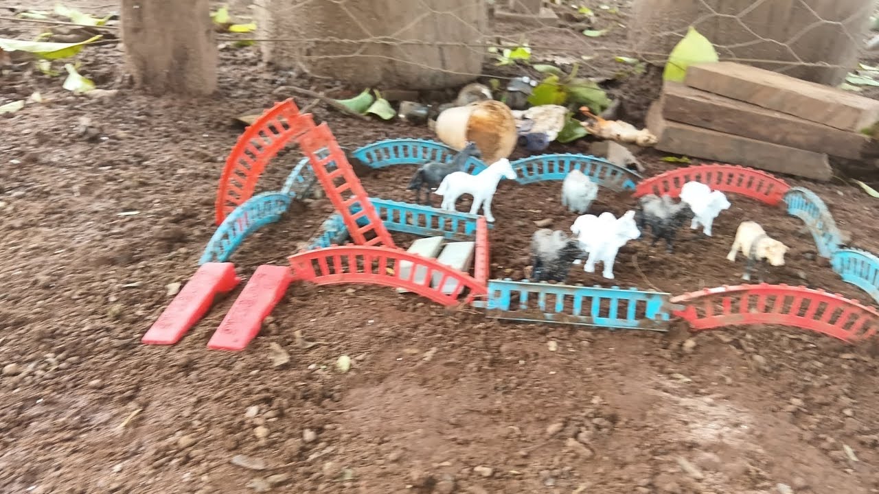 Fiz o curral da vacas 🐄 🐄# parte 1#fazendinhadebrinquedo 