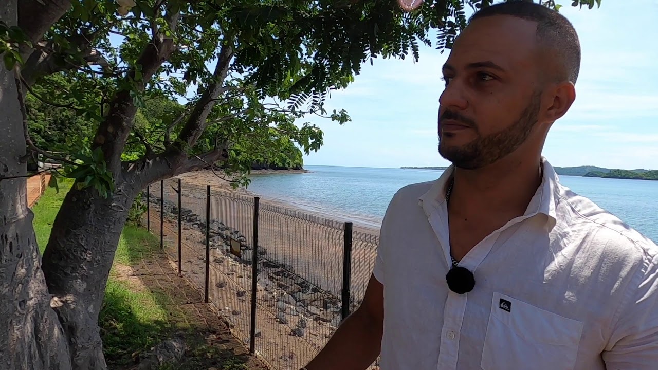 100%Mayotte S04 em21 l'hotel Hamaha