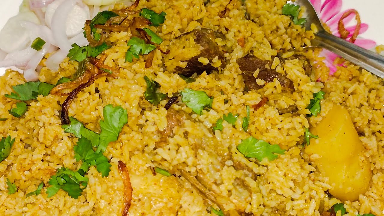 Make super tasty 😋 Mutton ki kacchi/Mutton Tehari [Saba's Recipe Kitchen]Made by: Saba Perveen.     
