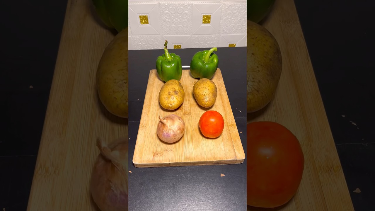 Potato capsicum new recipe￼ ❗️❗️ #capsicum #potato #recipe #shorts