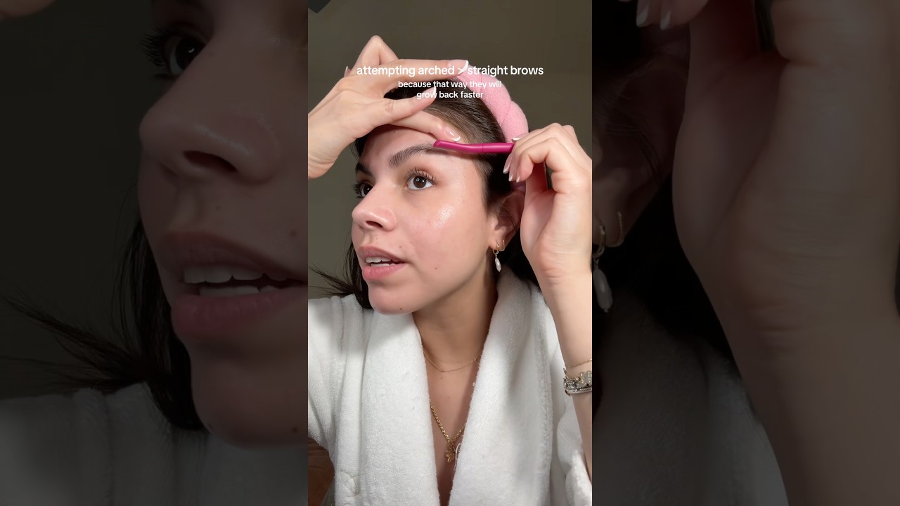 changing my eyebrow shape(!!)🫢💖🌸#eyebrows #girlies #browshape #beautycare #girlythings