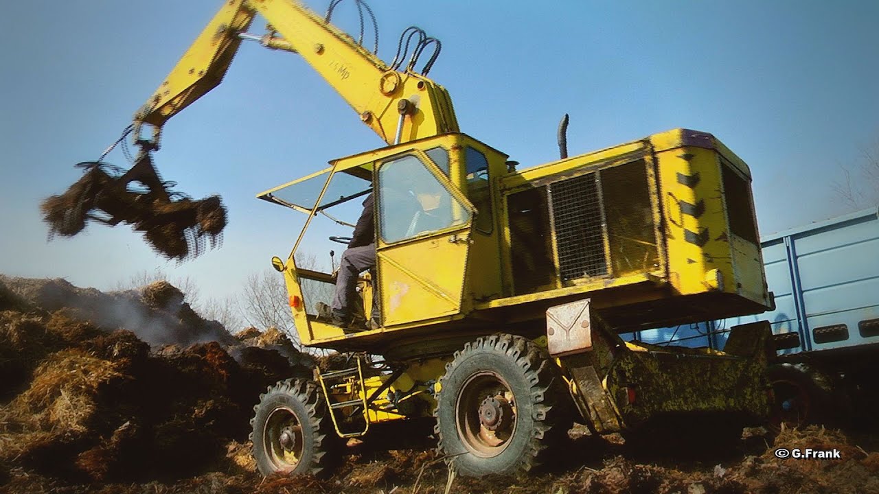DDR Fortschritt ZT 323 & Bagger T 174 Miststreuen !