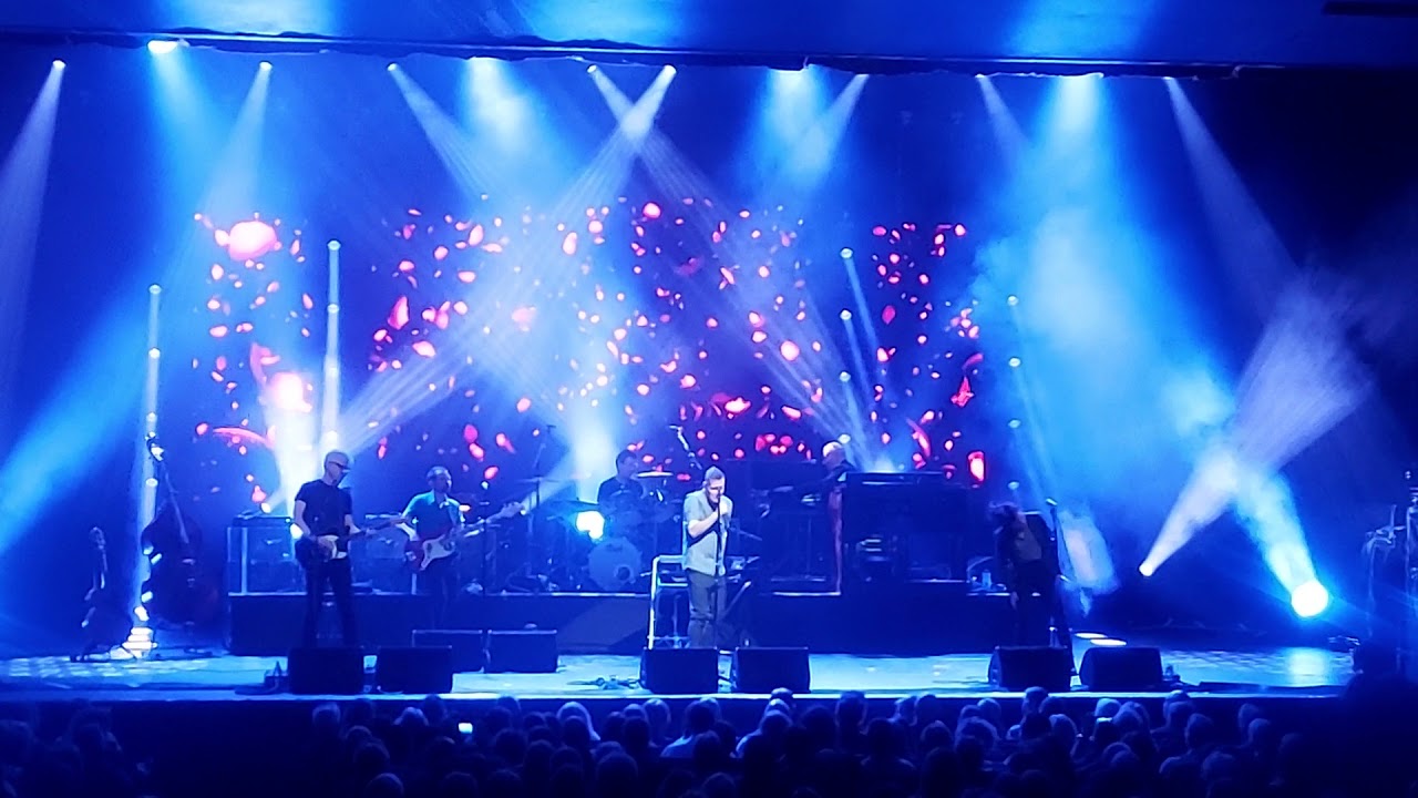 Deacon Blue. Love ❤ and Regret.  Live at The Cliffs Pavilion Southend on Sea
