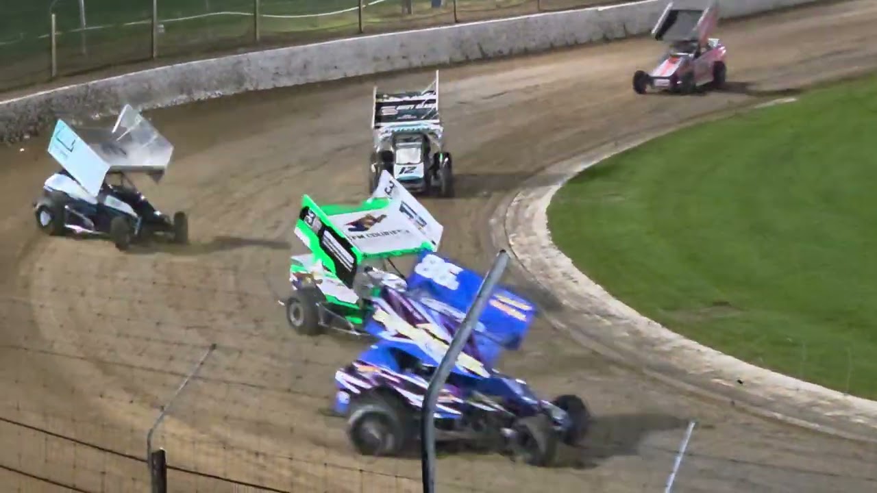 Modified 30 Lap feature race Huntly Speedway 10.01.26 