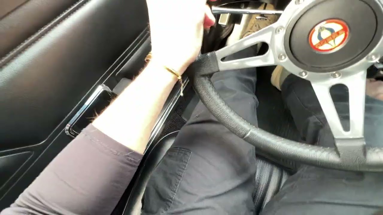1970 Ford Mustang [DRIVING VIDEO]