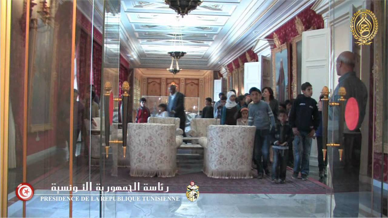 زيارة وفد من أطفال المهدية الى قصر قرطاج