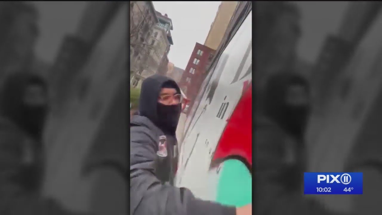 Vandal attacks man at Banksy exhibit in Manhattan