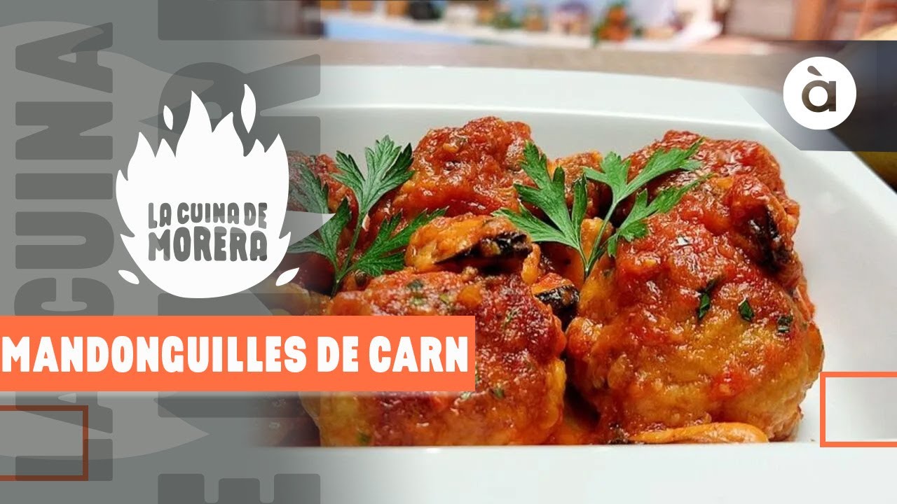 Mandonguilles de carn amb salsa de tomaca i clótxina