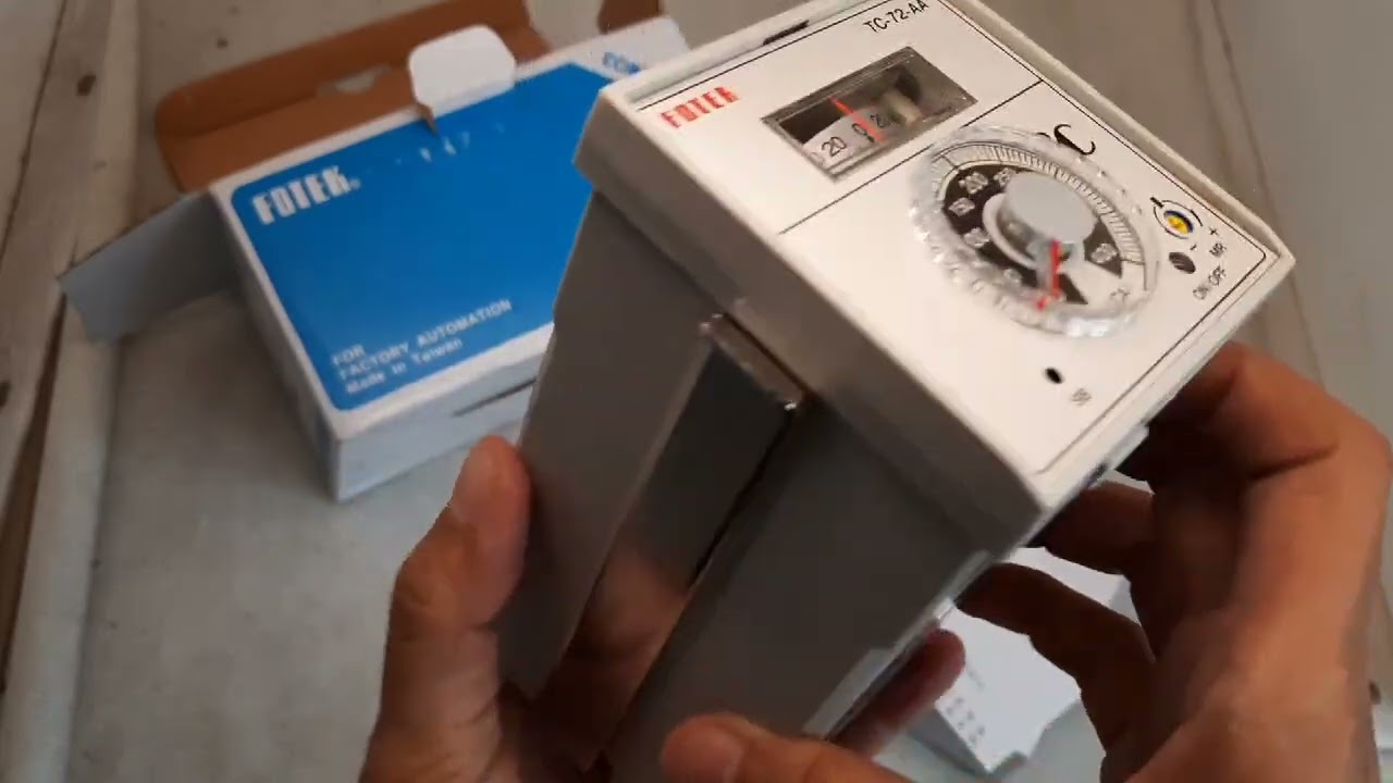 Temperature Controller Fotek TC72-AA-R4