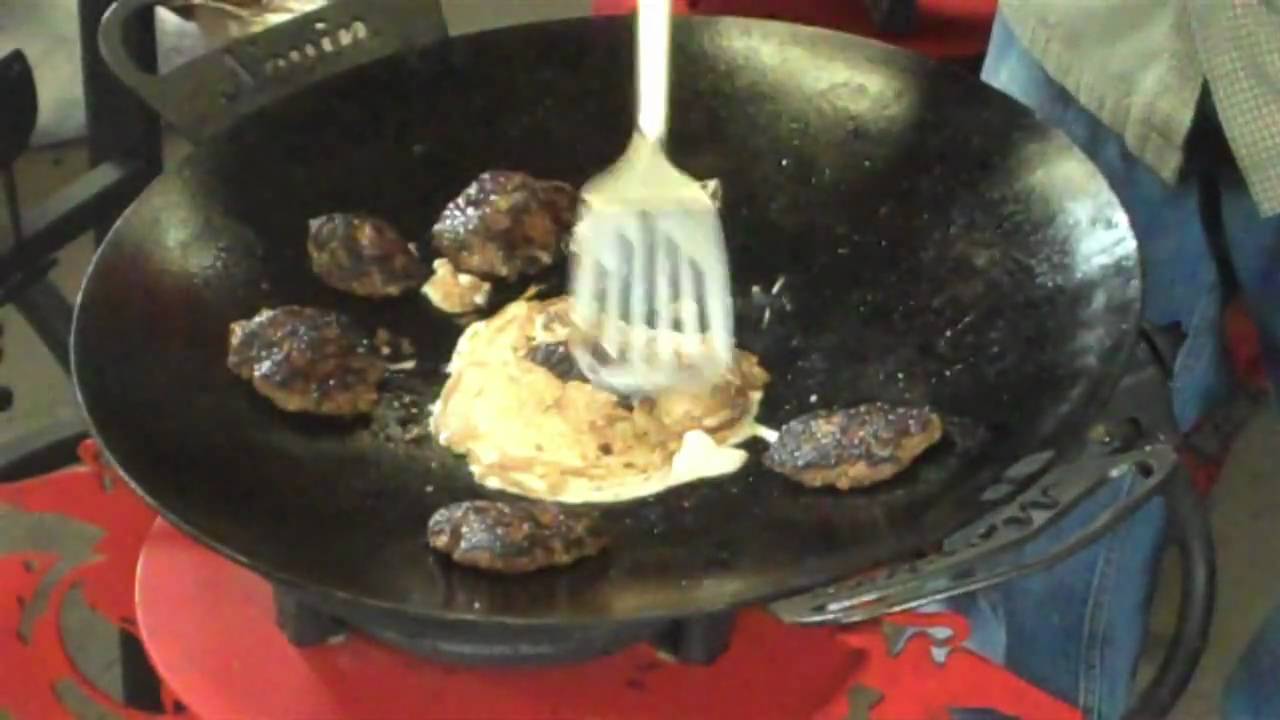 Disc-It Cooking Show Ep. #1- Sausage Cakes On the Discada