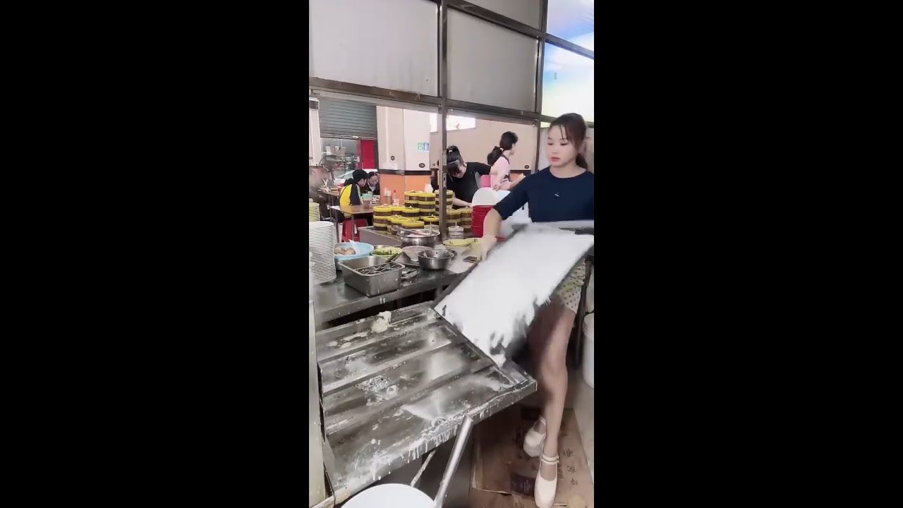 Cantonese Rice Rolls · Guangdong-Style Steamed Rice Sheets · Real Street Food