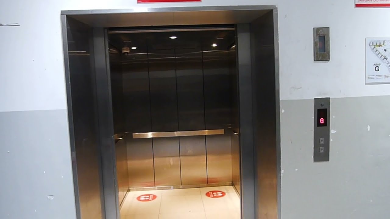Thyssenkrupp Lift at DA Men Mall USJ (Lift Bomba) service area