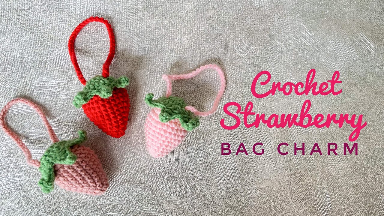 Crochet Strawberry Bag Charm 🍓 | Crochet Strawberry Pouch Beginner Friendly! 🍓