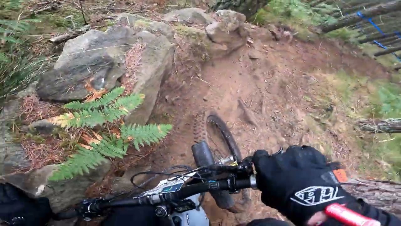 SES enduro Laggan 24-8-25 stage 3 laggan brown. 2 crashes & a horrible climb mid trail