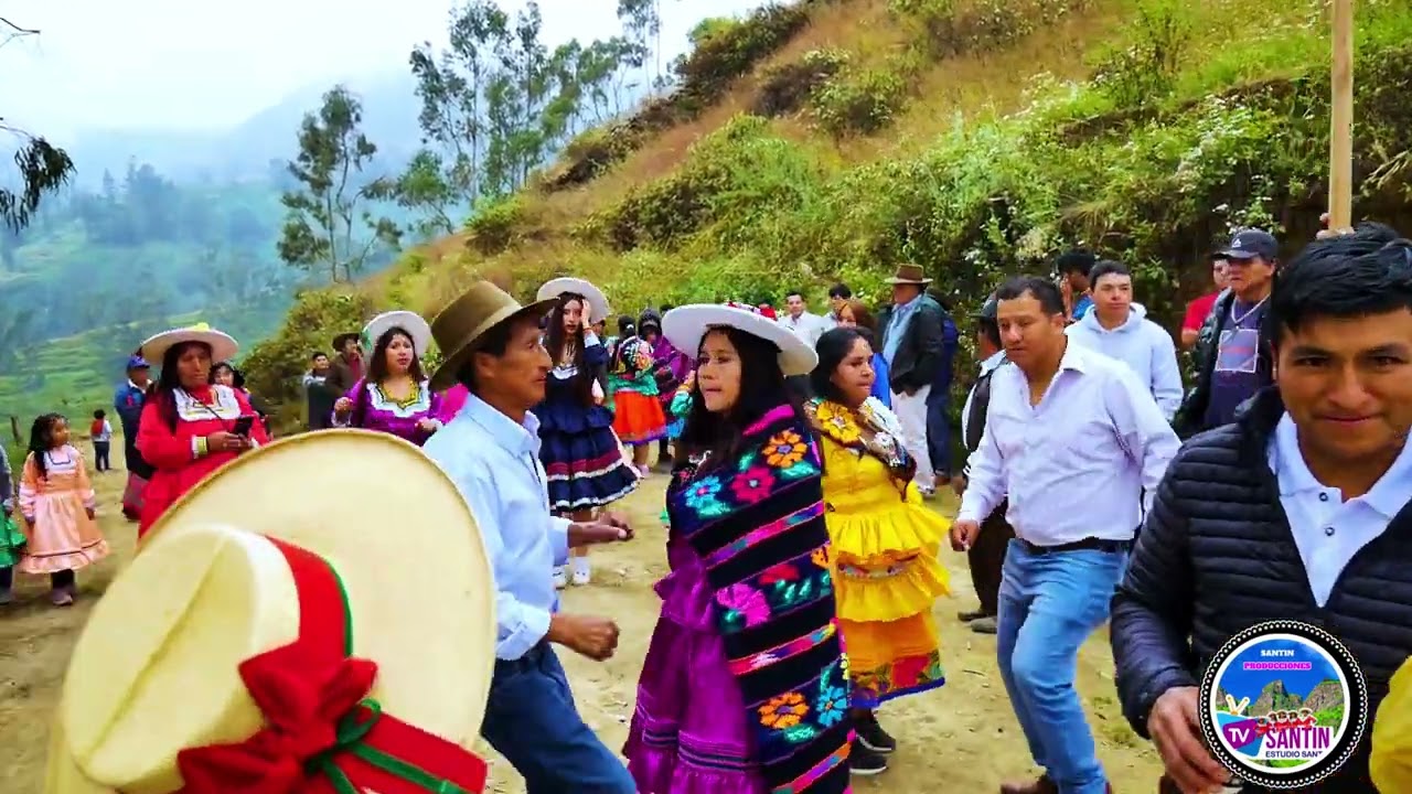 CHAMPERIA EN EL DISTRITO DE PACCHO( LA ORQUESTA ARROLLADORES DEL FOLKLOR DE PUÑUN)