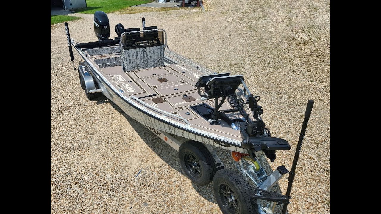 24' Barracuda Bay Boat w/300 Suzuki