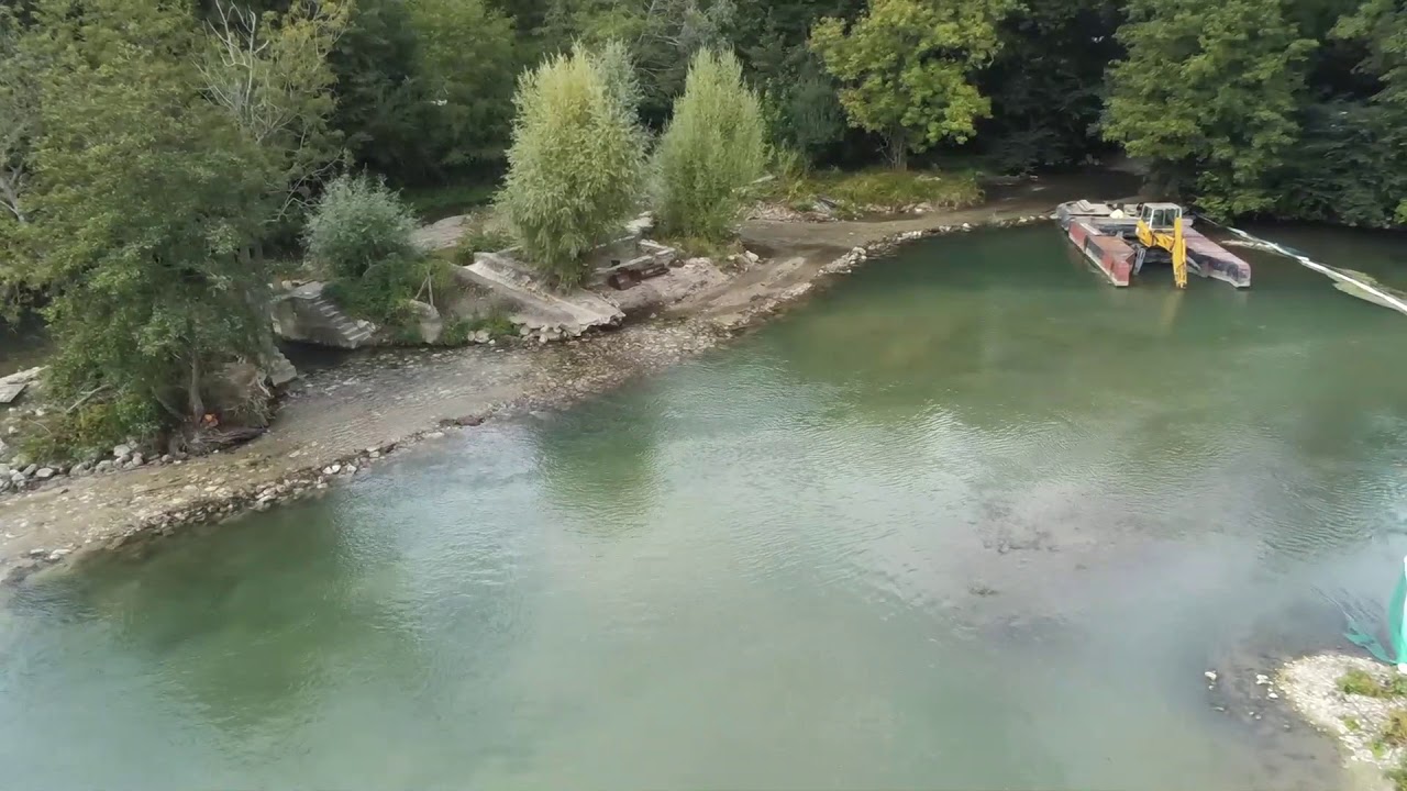 Travaux d'arasement du déversoir de Portonville à Bagneaux sur Loing (77)