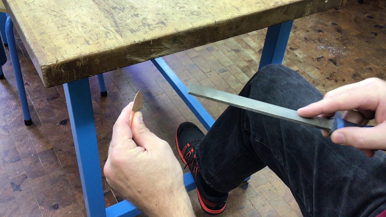 Metallbearbeitung - Kupferschale - 3. Ronde feilen