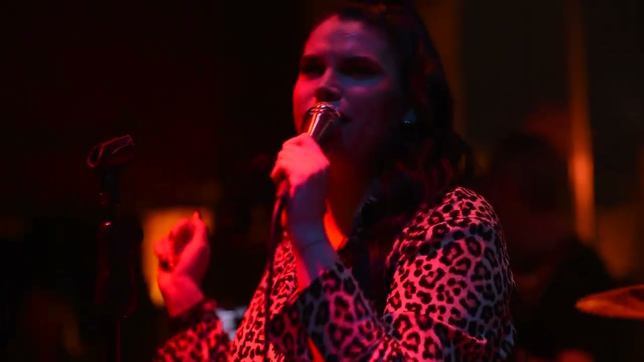 Sanja Vasiljevic i grupa Playbox live2 @Cantina de Frida