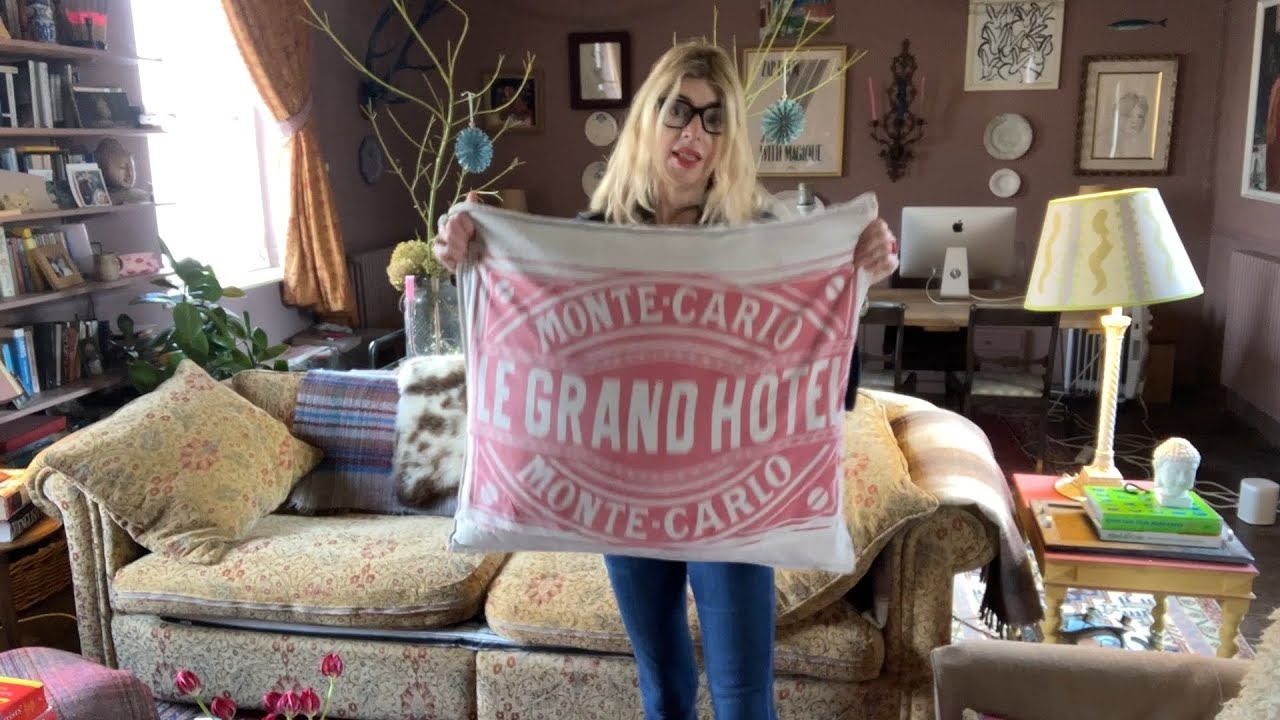 Watch me create a sofa of dreams from a chance charity shop find | Vlog