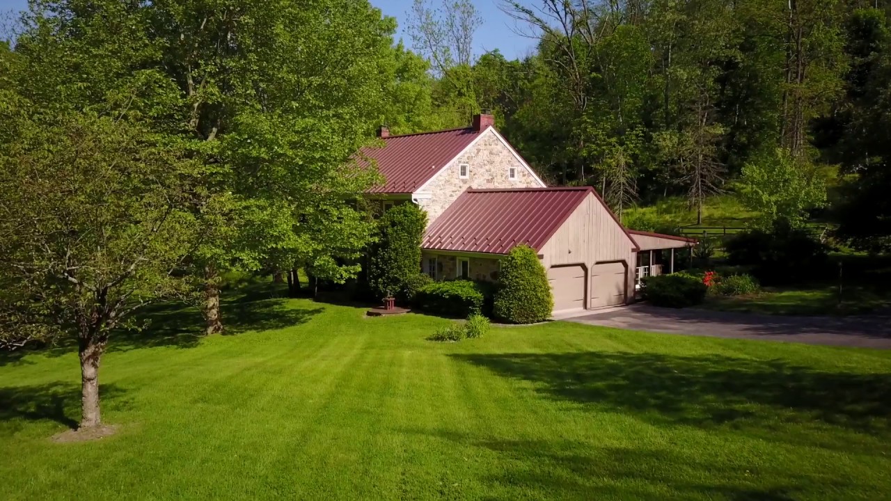 309 Country Lane. Lewistown PA