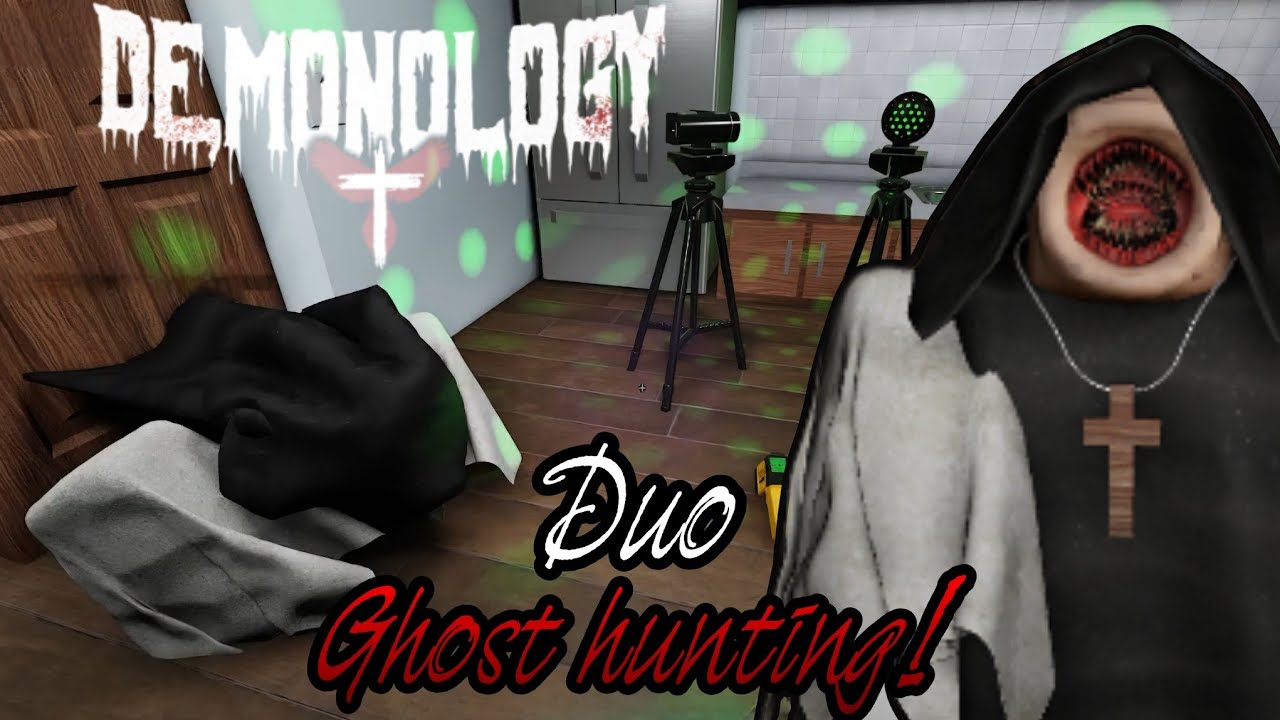 Roblox - Two Hunters, One Aggressive Ghost: Who Will Survive?