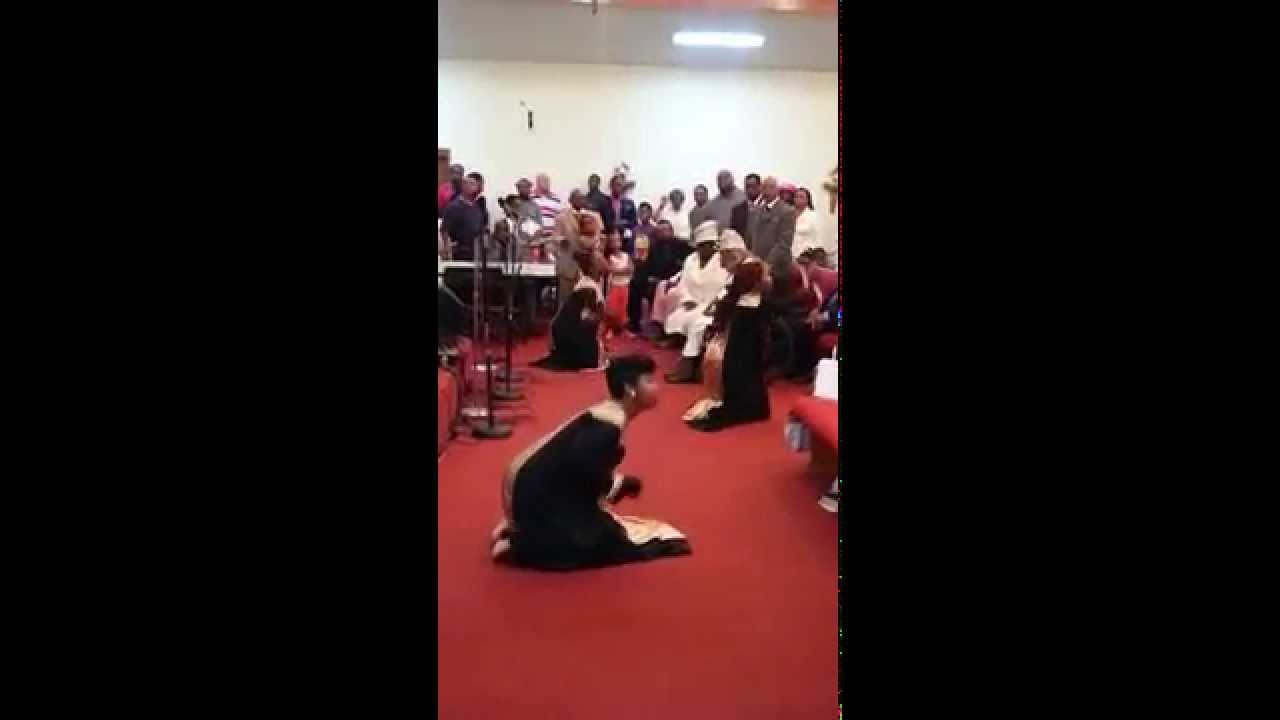 Jekalyn Carr Youn People Cry & Let Your Power Fall by James Fortune & Zacardi Cortez