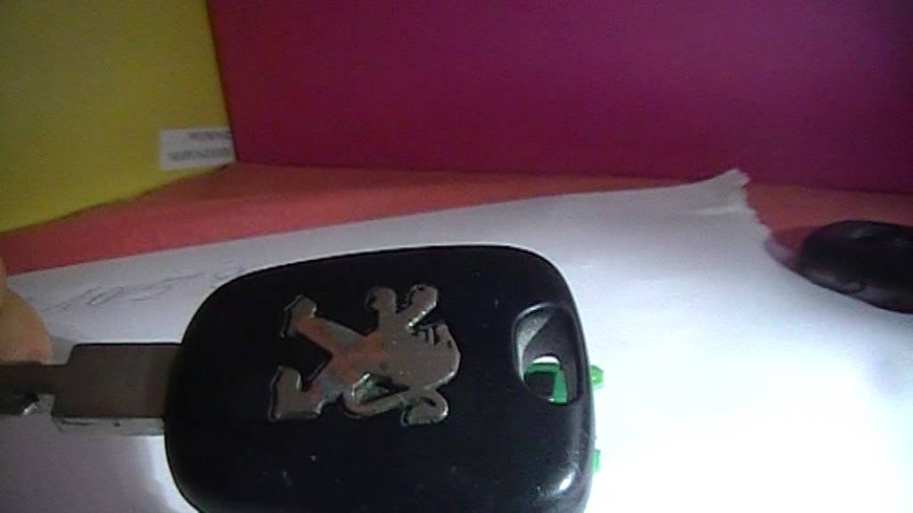 CHANGER COQUE TELECOMANDE CLE 406 XSARA PICASSO BERLINGO PARTNER EXPERT 607 JUMPER SAXO SANS VIS