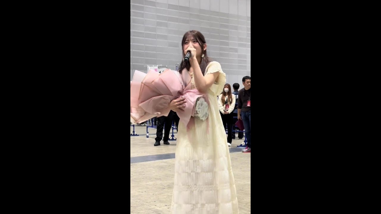AKB48 村山彩希 先日の #卒業セレモニーの模様をお届け🍎💐卒業コンサートまであと3日🌸 #握手会 #ゆいりー