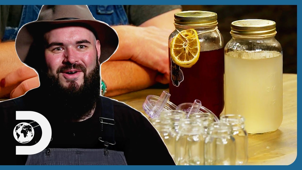 Distiller Makes Moonshine Out Of Peanut Butter, Banana & Honey! | Moonshiners: Master Distiller
