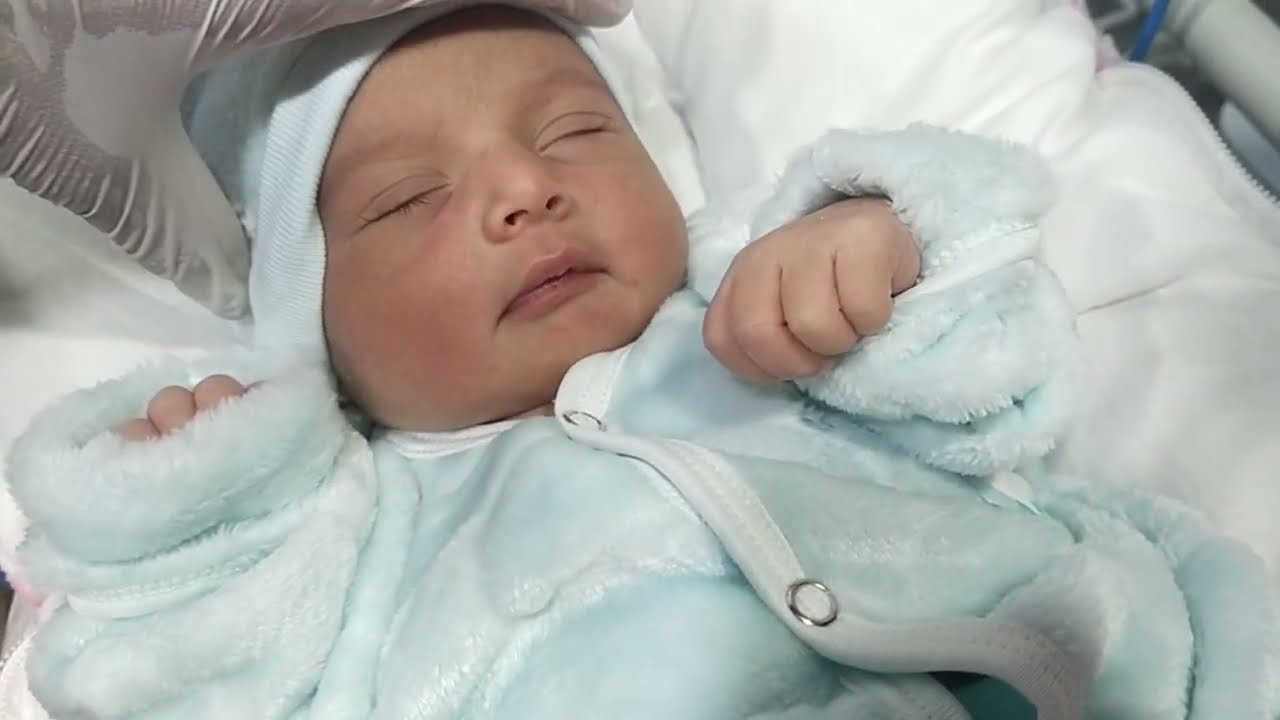 Adorable Baby Going Home for the First Time 🏡😙😍 | Sweet Hospital Discharge Moments #GoingHome 