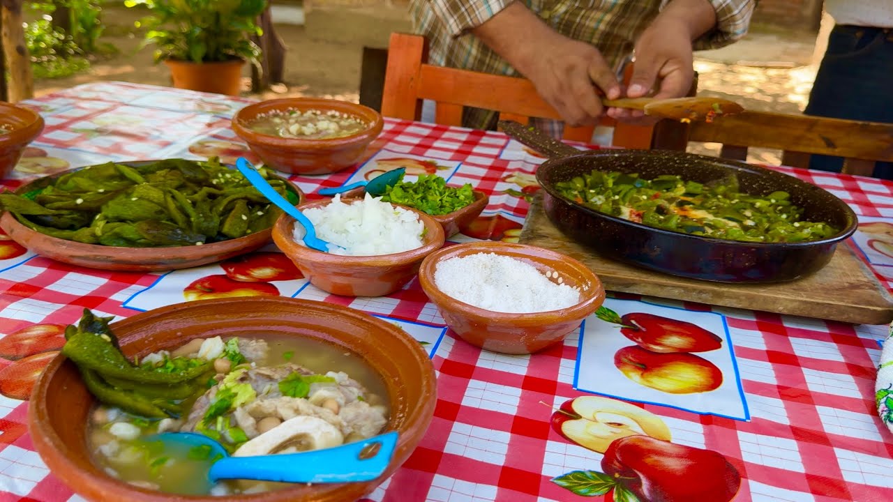 LA RECETA QUE PREPARABA MI ABUELITA, LA DELICIOSA GALLINA PINTA || AY NOMAS
