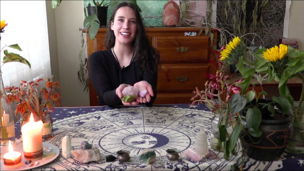 🌻 Pick A Card 🌻 What don't you see about yourself? How do others perceive you? A feel-good reading!