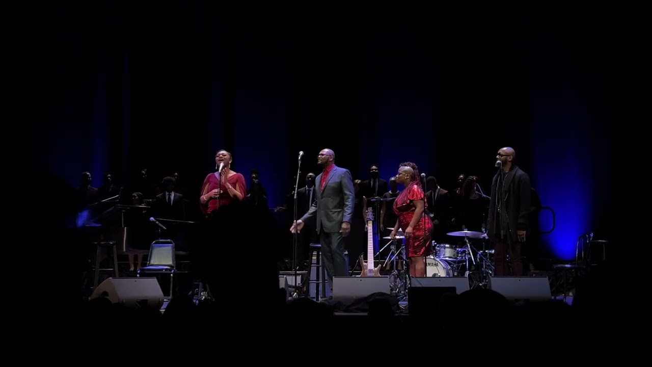 O Holy Night - Samara Joy & the McLendon Family (Live in Philadelphia, PA, 12/22/2023)