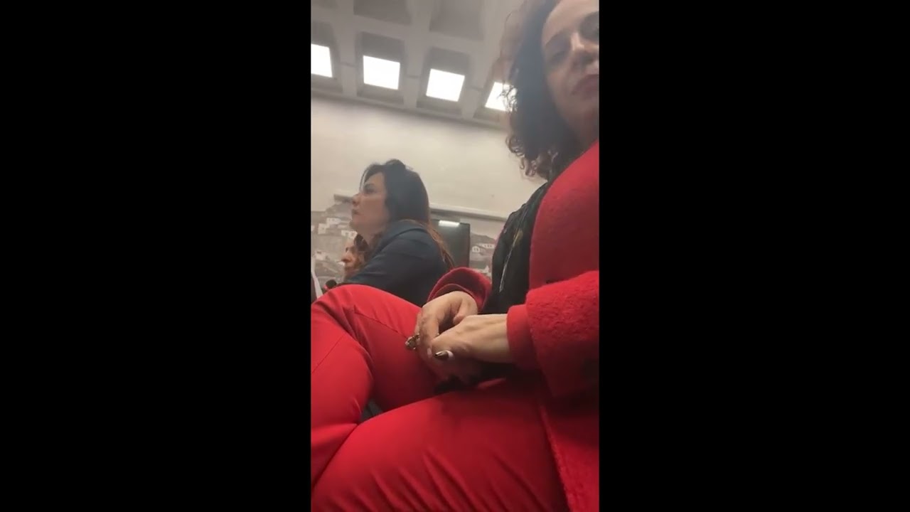 “Ose ik ose mos e ngri zërin”, qytetari, kryeministrit.Takimi mes Ramës dhe banorëve të Durrësit