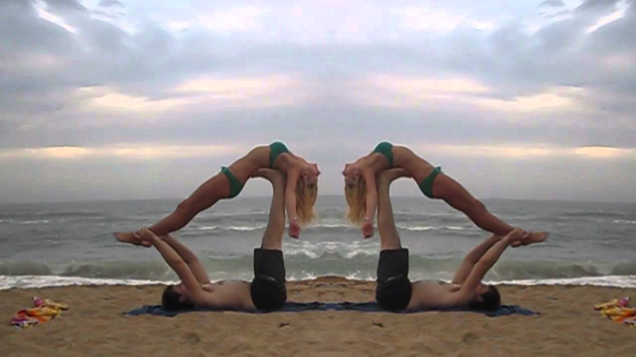 Acro Yoga - Africa Acro Yoga with Lois Symons and Ben Levin - Africa Beach Yoga