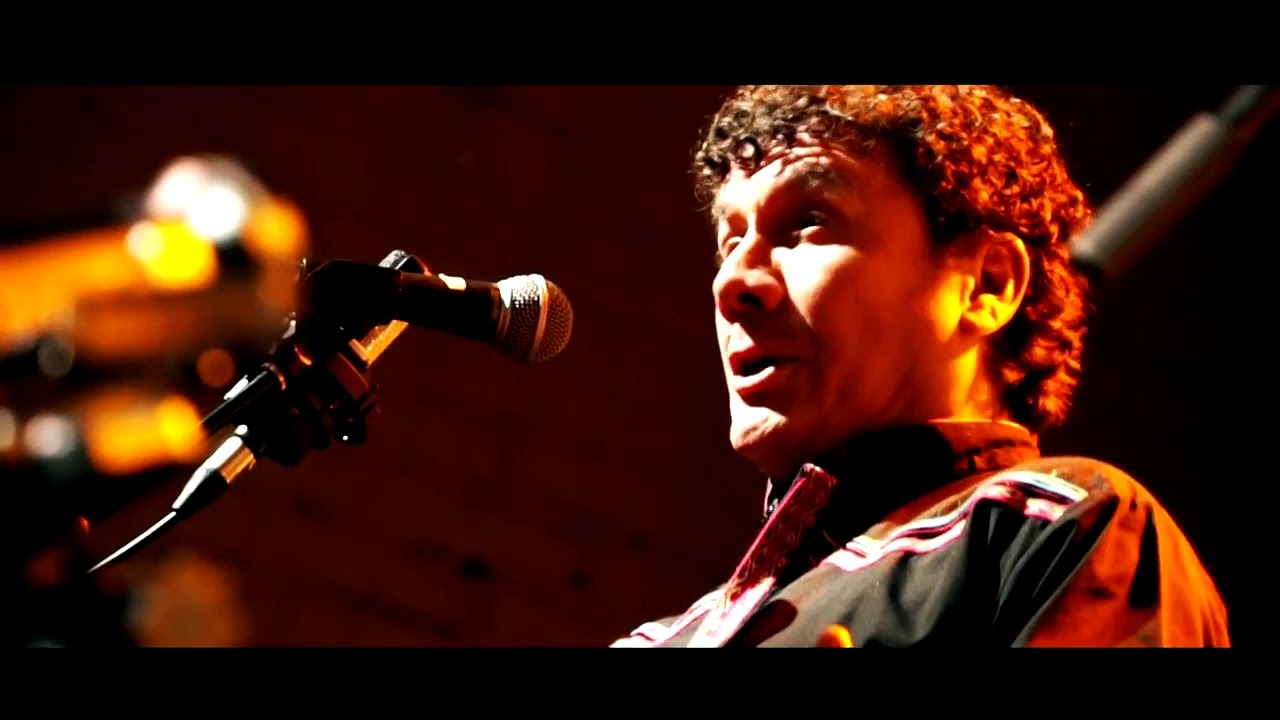 «Cerquita del corazón» - Los Cholos, Concierto en Francia